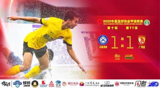 凯文·麦克海尔眼镜可爱 2010-08-30 当地时间2010年8月29日,被称为“电视界奥斯卡”的第62届艾美奖颁奖典礼在美国纽约时代广场诺基亚剧院盛大举行,本届艾美奖入围者实力雄厚竞争激烈,红地毯上也是群星闪耀,星光熠熠。