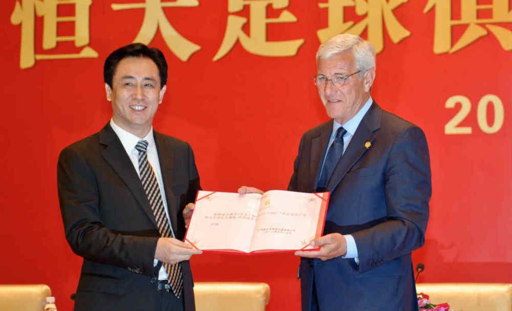 影片发布一组角色剧照,并同步曝光演员阵容,在杭州的湖光山色中,正上演这场关于“爱和美味”的温暖故事。
