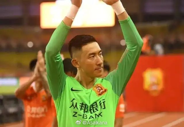 国家新闻出版广播电影电视总局电影局副局长喇培康等领导莅临现场。