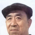 日前，影片公布了两张片场照。