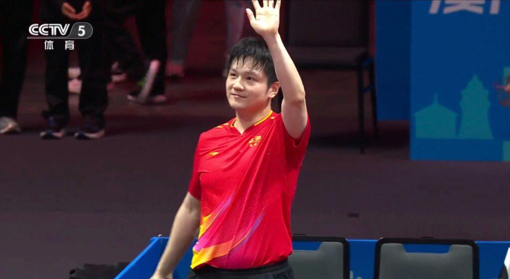 樊振東衛冕成功慶祝畫面
