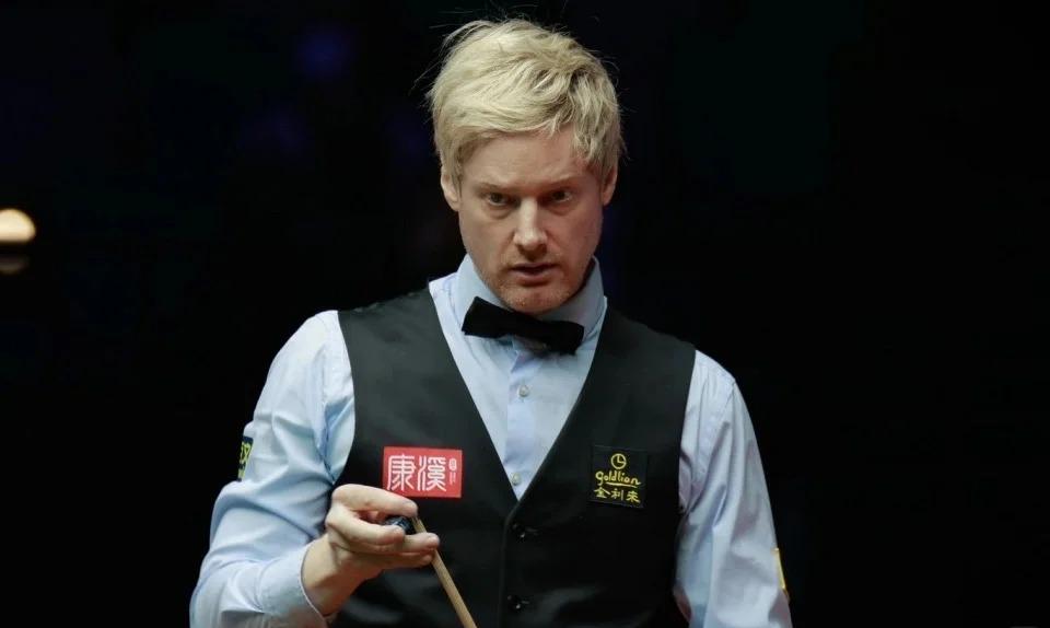 英錦賽冠軍獎盃與賽場