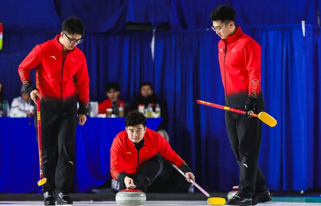 中國冰壺男隊比賽圖片
