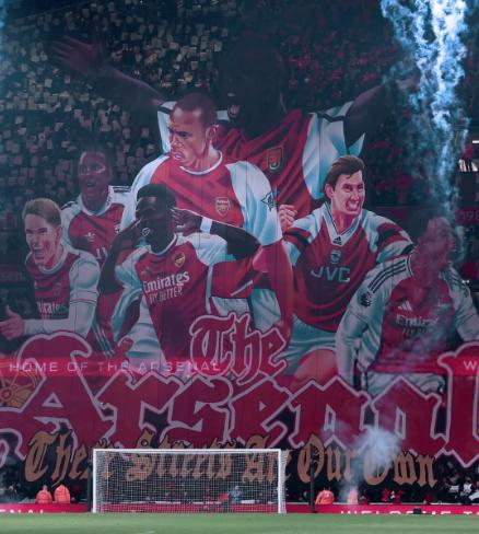 英超第15輪戰報：曼城狂追僅差2分，曼聯暴走升第6，爭冠降級格局大洗牌