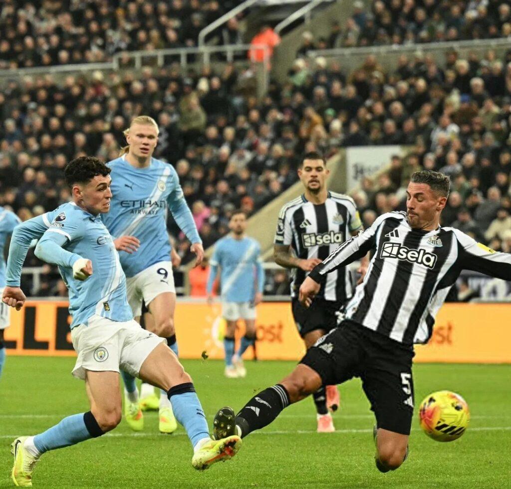 曼城中場核心科頓慶祝入球